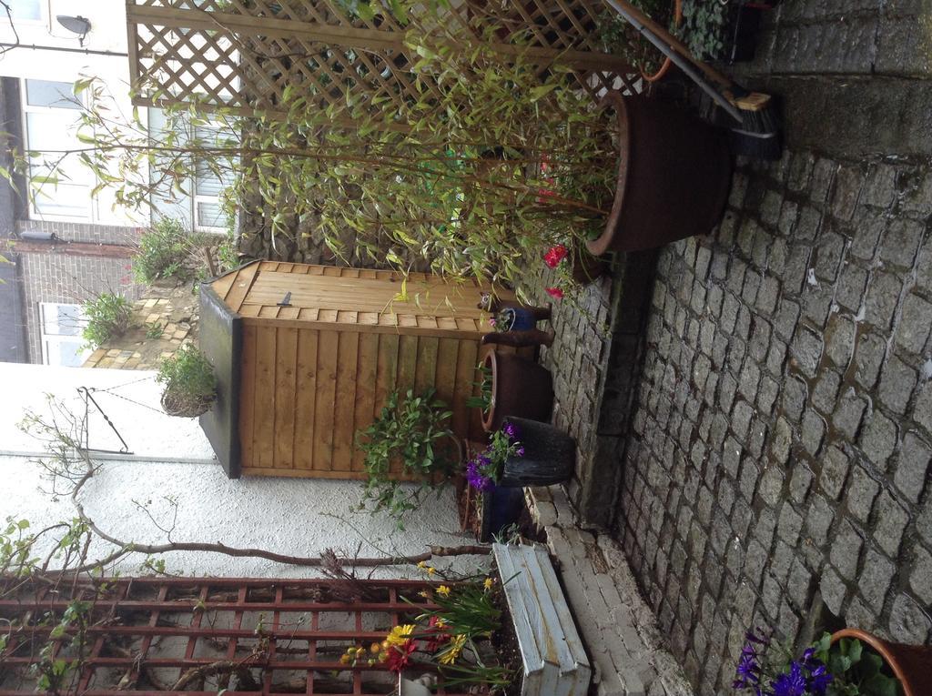 Cartref Guesthouse Карнарфон Екстериор снимка